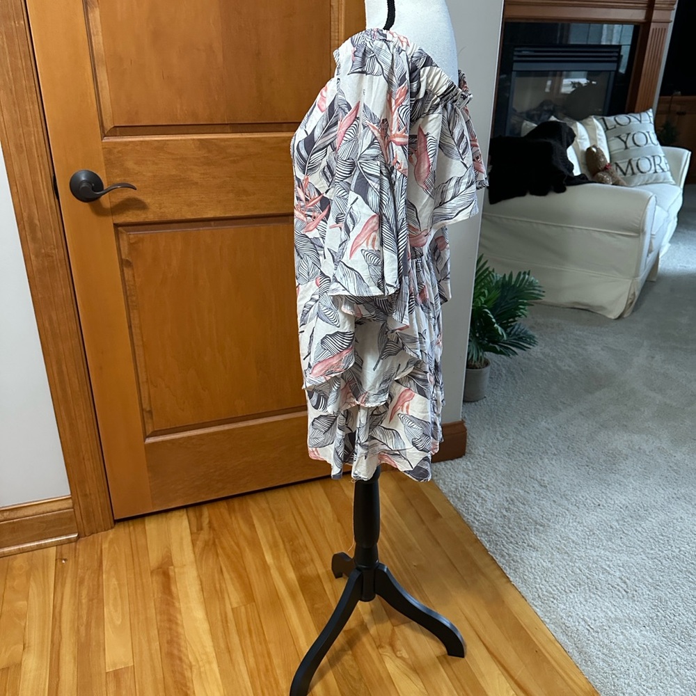 Lulu's Floral off Shoulder Ruffle Sleeve Dress Medium - Picture 7 of 11